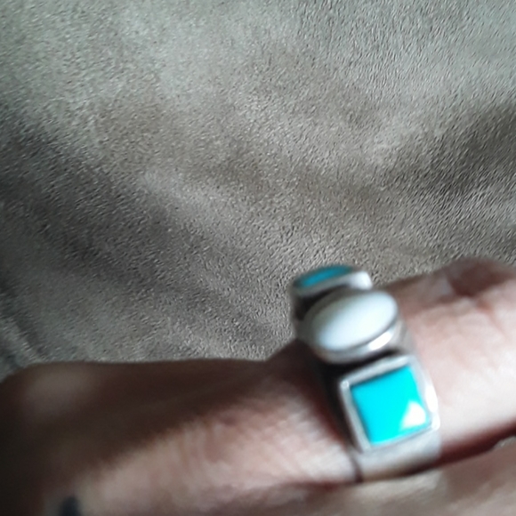 Turquoise ring - Picture 2 of 3